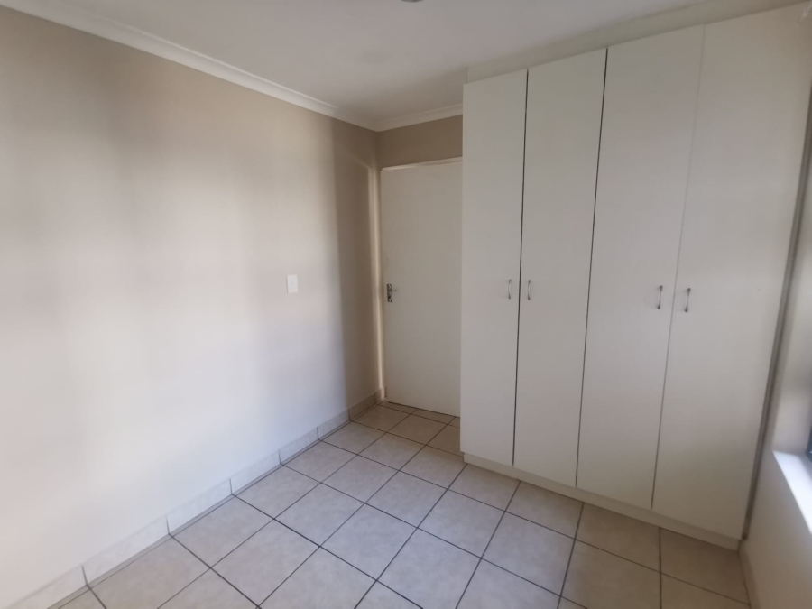 To Let 2 Bedroom Property for Rent in Burgundy Estate Western Cape